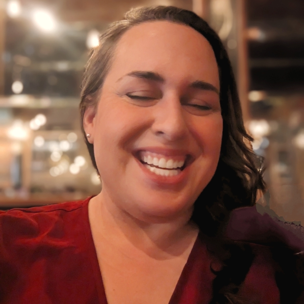Meet your Posher, Laura